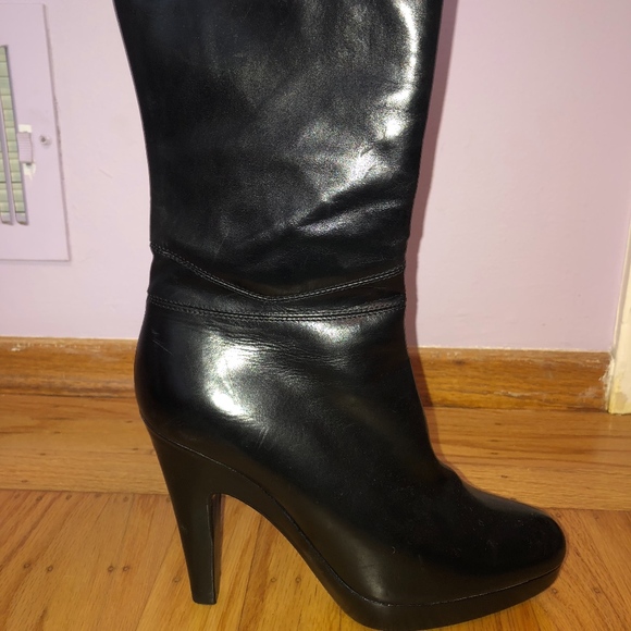 Jill Sanders Black Ankle Bootie - Picture 5 of 5